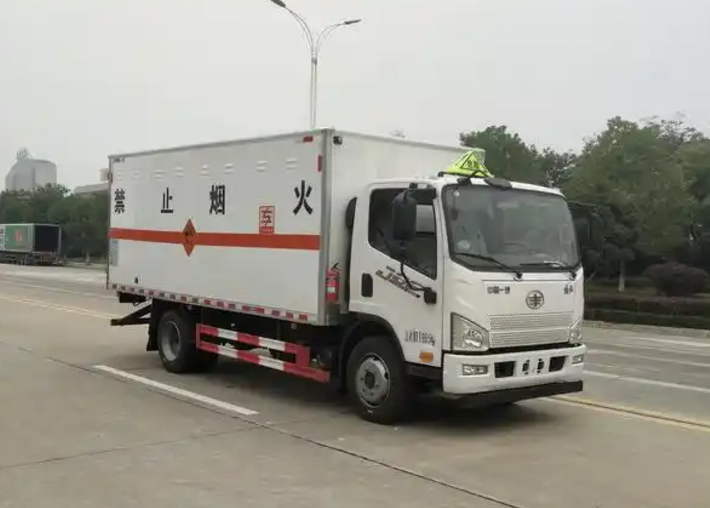 萍乡爆破器材运输车可以上高速吗？
