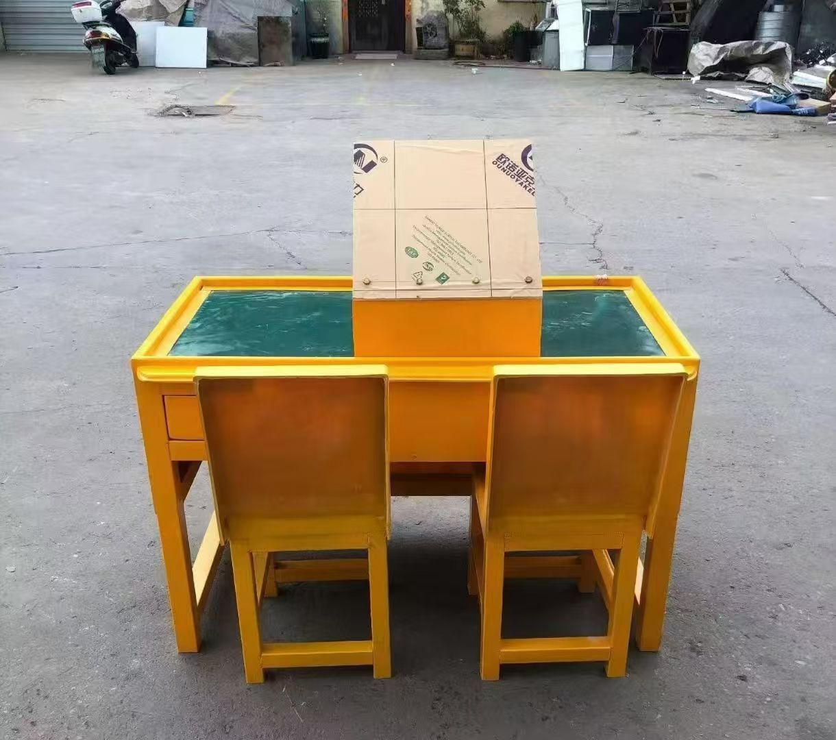 萍乡防静电导通桌井下煤矿火工品发放桌：危险品流转的安全守护者